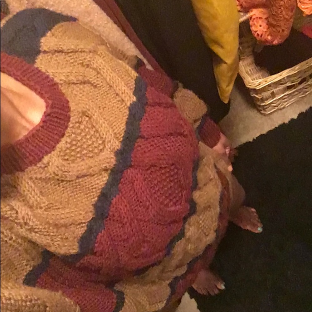 NeimanMarcusXAnne Klein Red/Navy/ChocBrown sweater